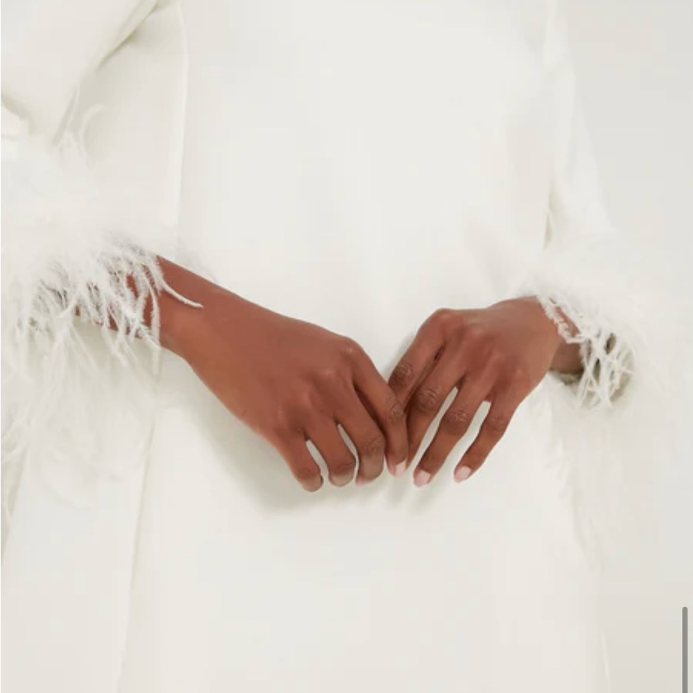 Perfect for Brides! Tuckernuck Elegant White Feather Trim Dress